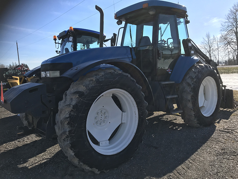 1998 New Holland TV140 Tractor