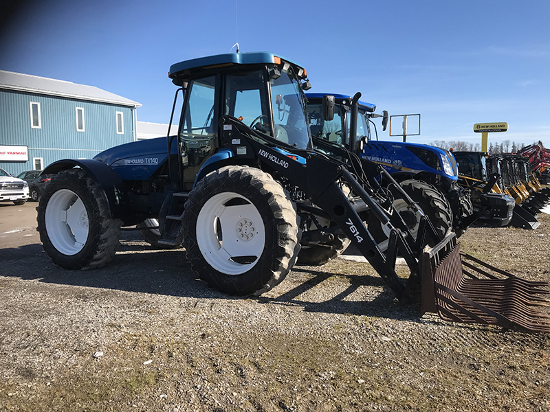 1998 New Holland TV140 Tractor