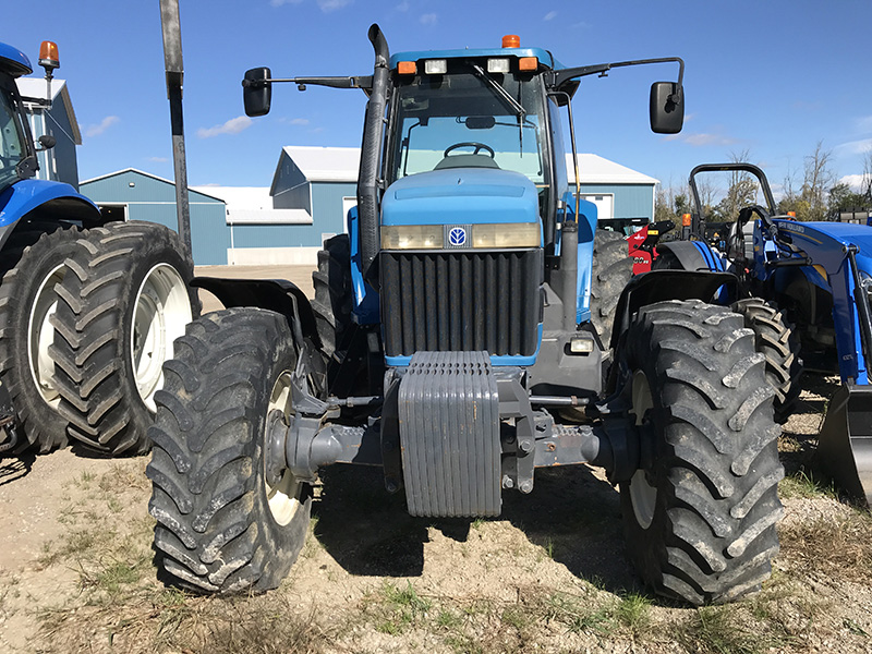 1997 New Holland 8670 Tractor