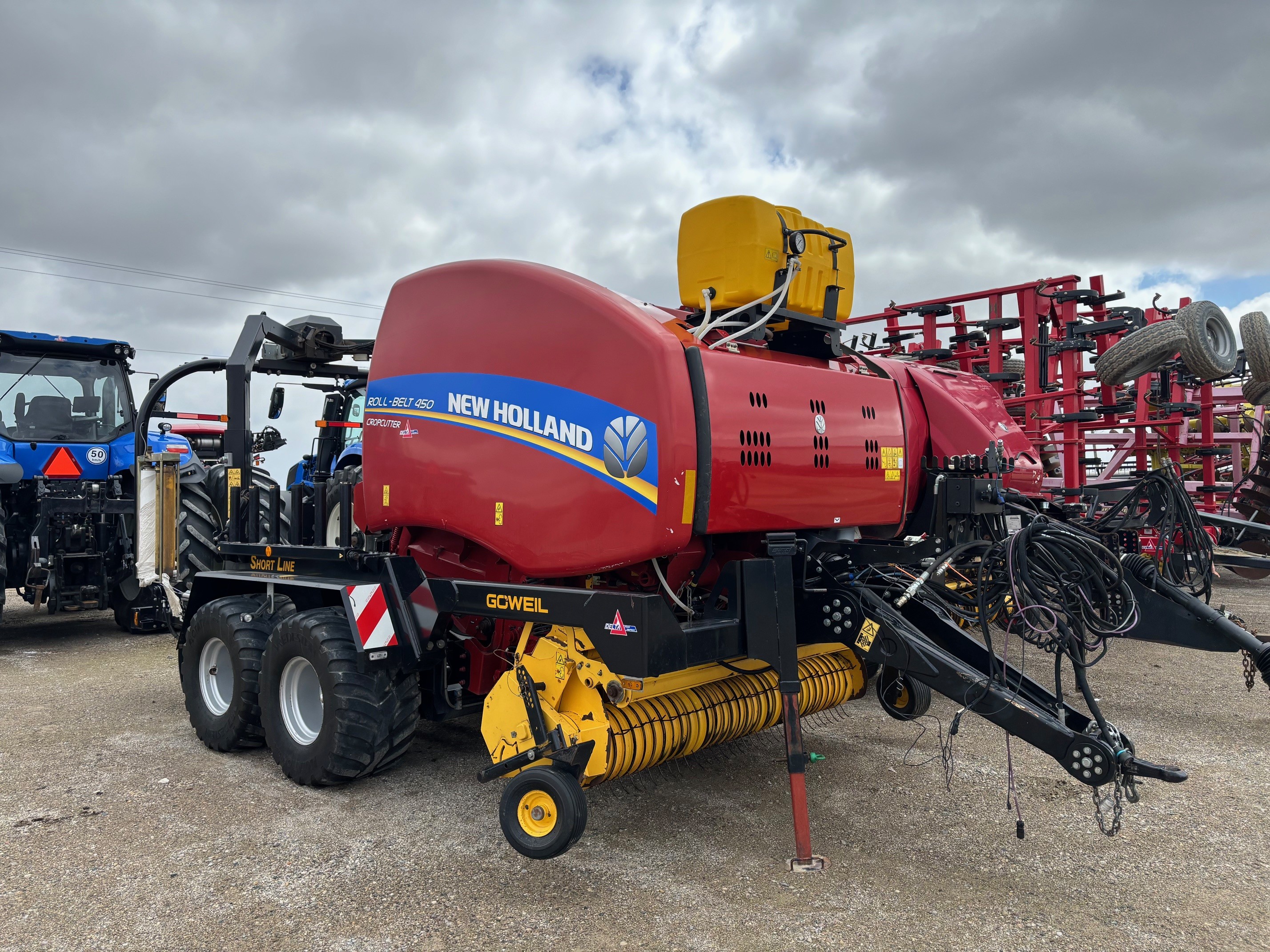 2017 New Holland RB450 Baler/Round