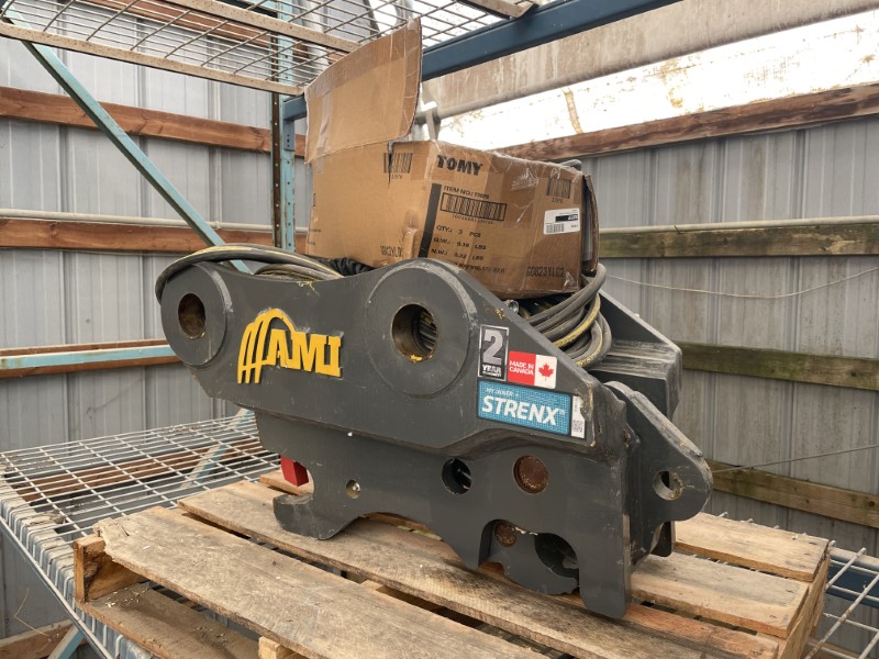 2024 AMI Attachments COUPLER Excavator Attachment