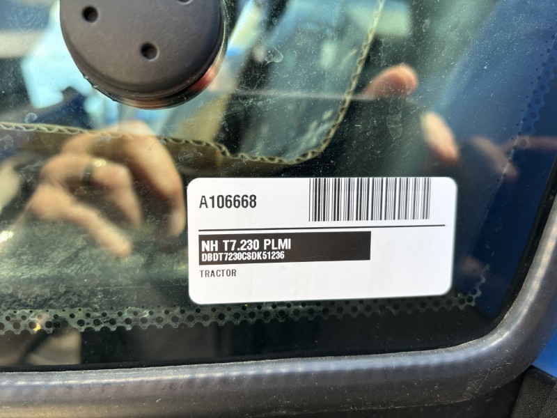 2025 New Holland T7.230 PLMI Tractor