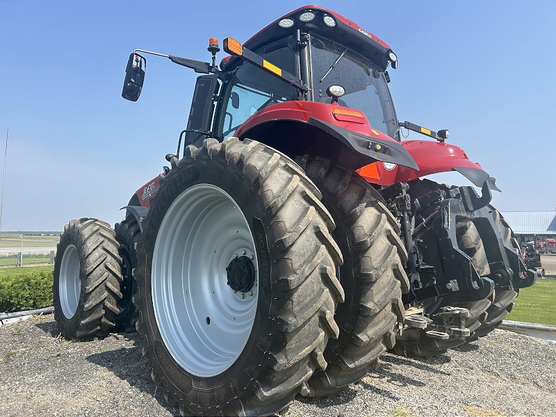 2023 Case IH MAGNUM 340 Tractor