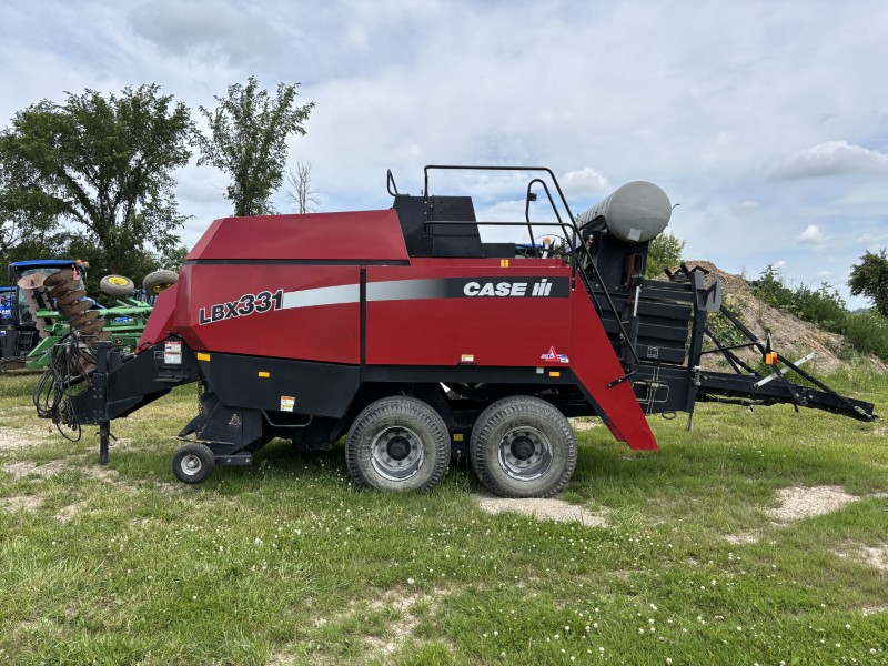 2003 Case IH LBX331 Baler/Big Square