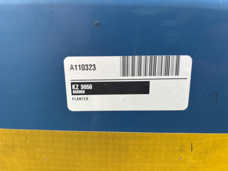 2003 Kinze 3650 Planter