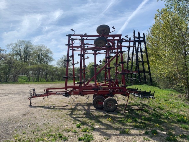 1998 Case IH 4300 Field Cultivator