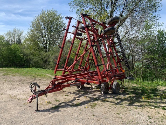 1998 Case IH 4300 Field Cultivator