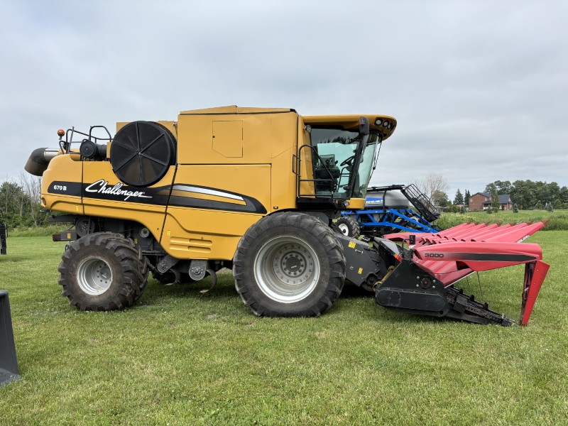2011 AGCO 670B Combine
