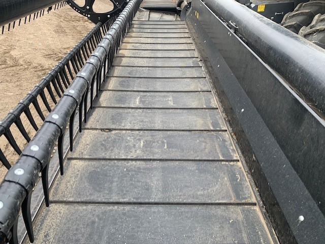 2021 MacDon FD140 Header Draper Flex