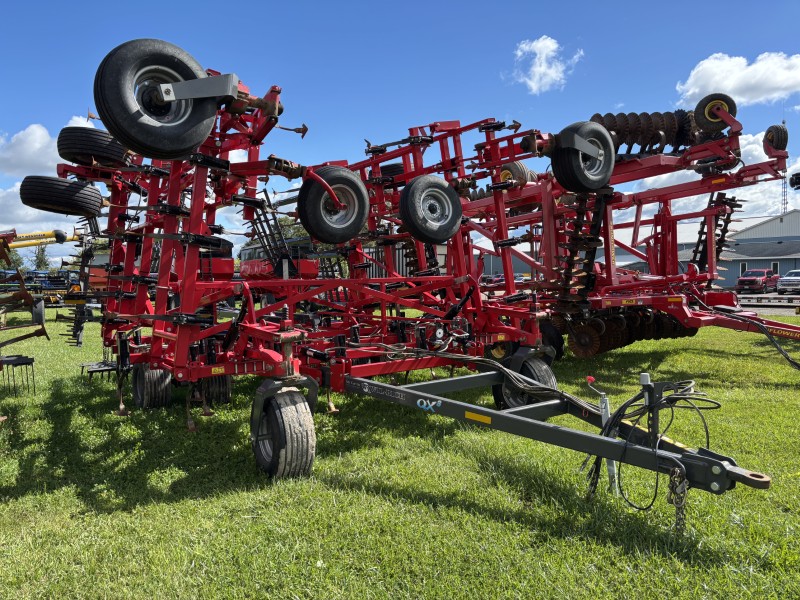 2019 Wil-Rich QX2 42.5' Field Cultivator