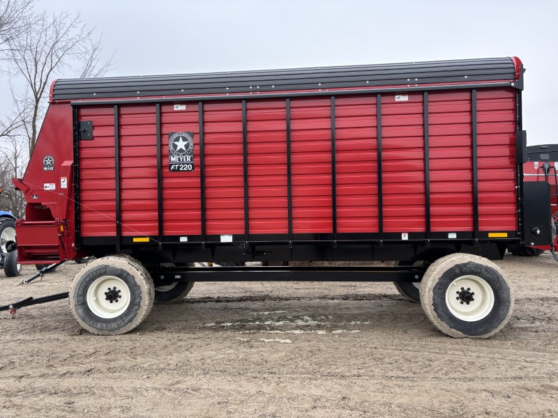 2025 Meyer RTH220-C Forage Box