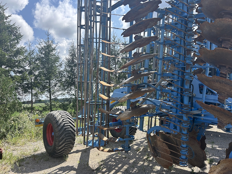 2020 LEMKEN RUBIN 10/700 Compact Disc