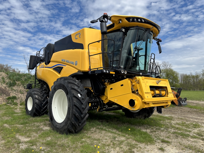 2026 New Holland CR8.90_OPTI Combine