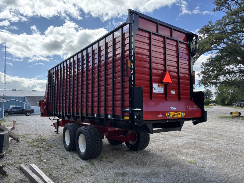 2026 Meyer RTAX224 Forage Box
