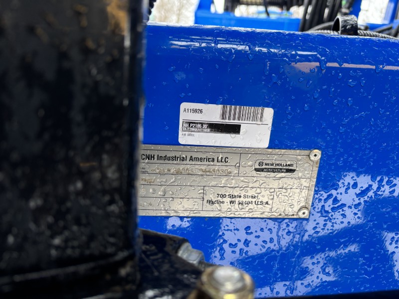2025 New Holland P2185 30' Air Drill