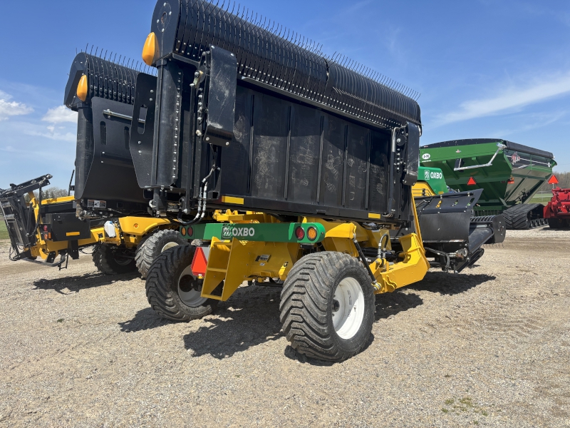 2026 Oxbo 2334 Windrow Merger