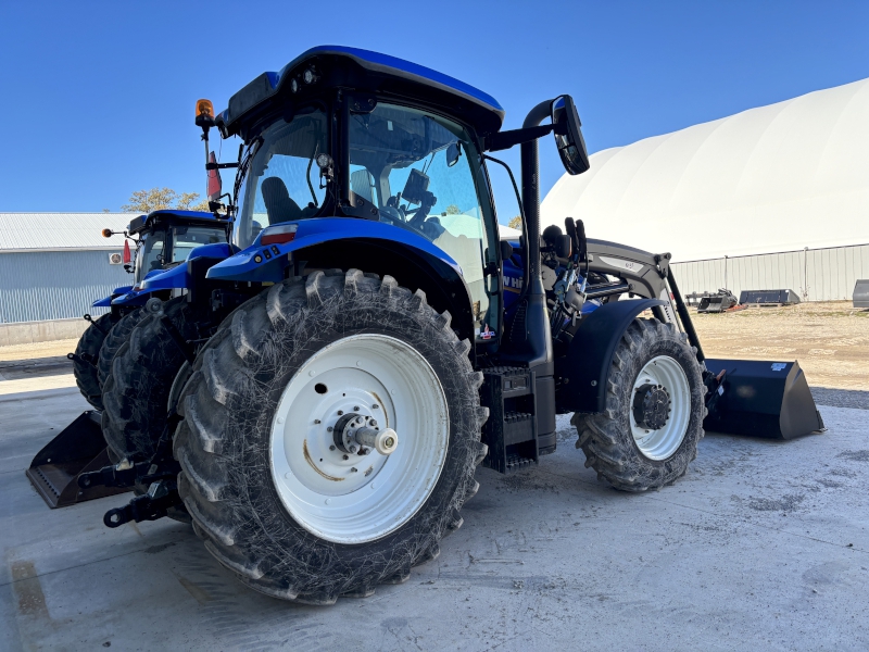 2022 New Holland T6.145 DCT Tractor
