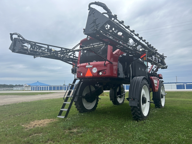 2024 Miller NITRO 7310 Sprayer/High Clearance