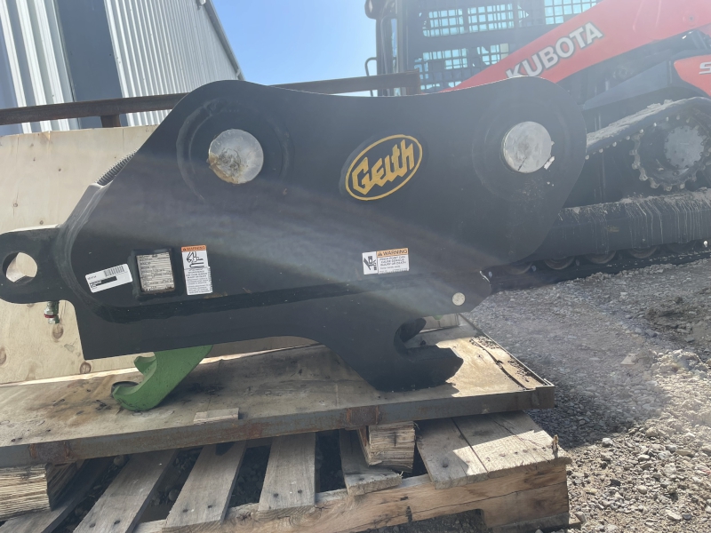 2023 Geith COUPLER Excavator Attachment