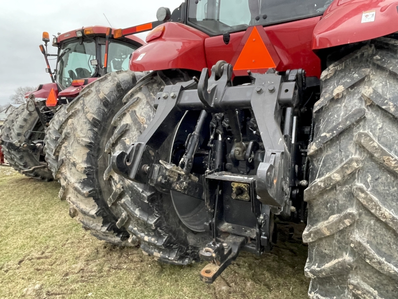 2015 Case IH MAGNUM 220 Tractor