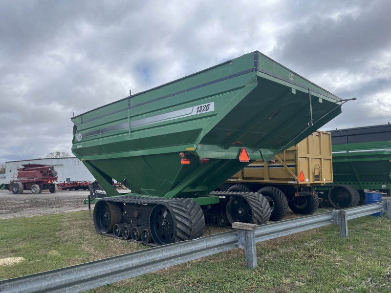 2015 J&M 1326-22 Grain Cart