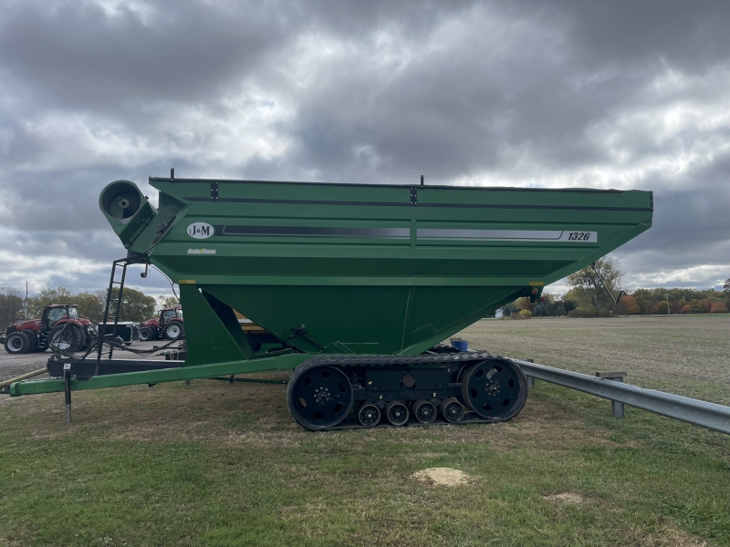 2015 J&M 1326-22 Grain Cart