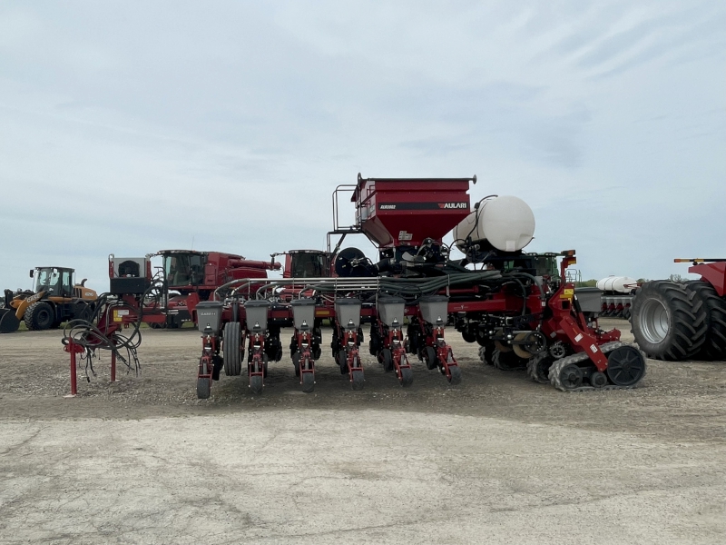 2022 Case IH 2150-16R Planter