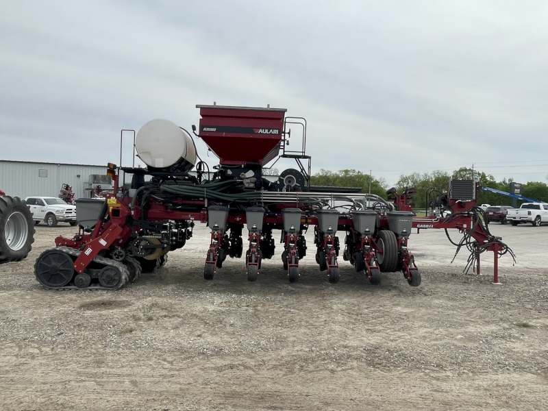2022 Case IH 2150-16R Planter