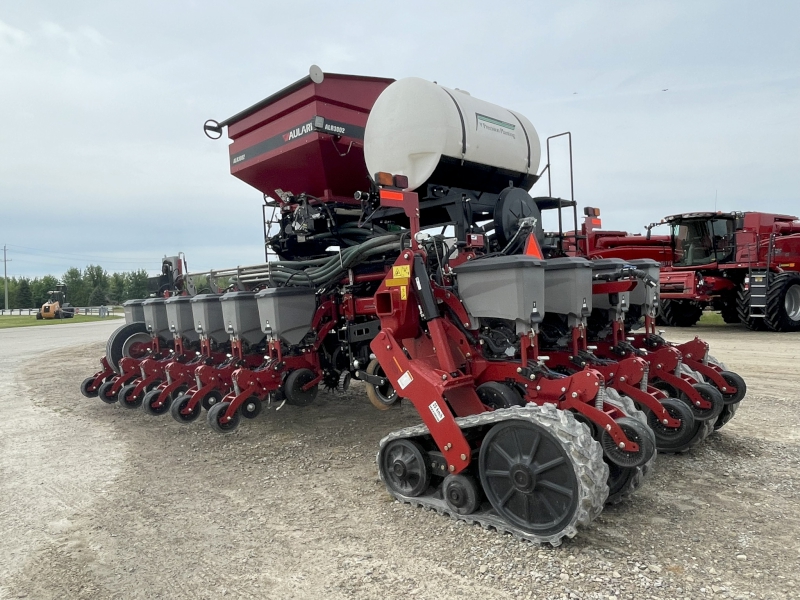 2022 Case IH 2150-16R Planter