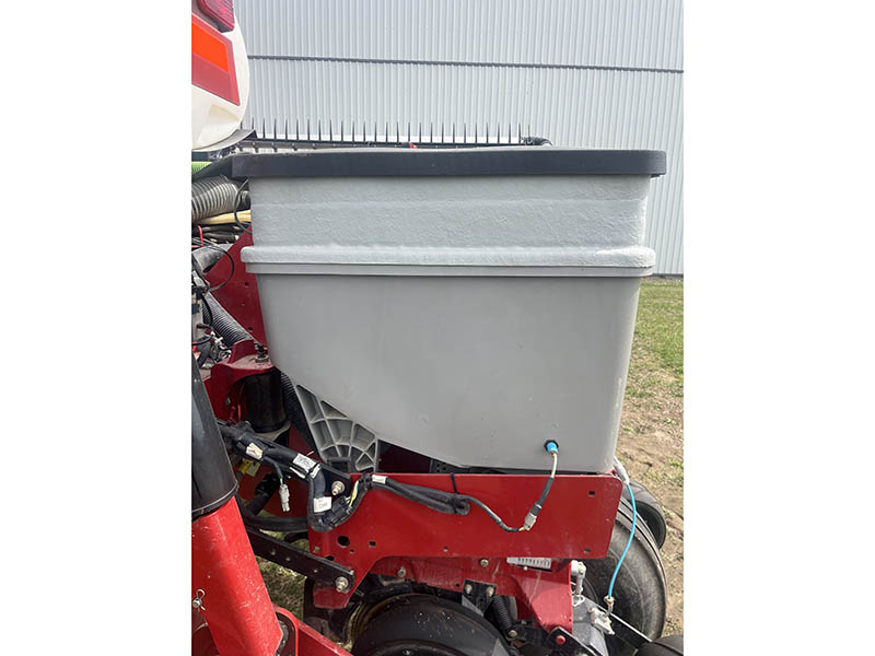 2014 Case IH 1255-16R Planter