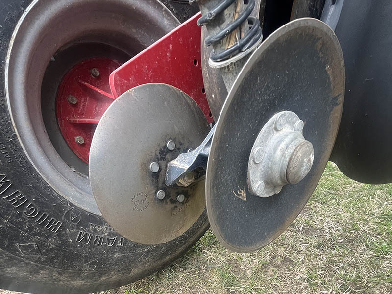 2014 Case IH 1255-16R Planter