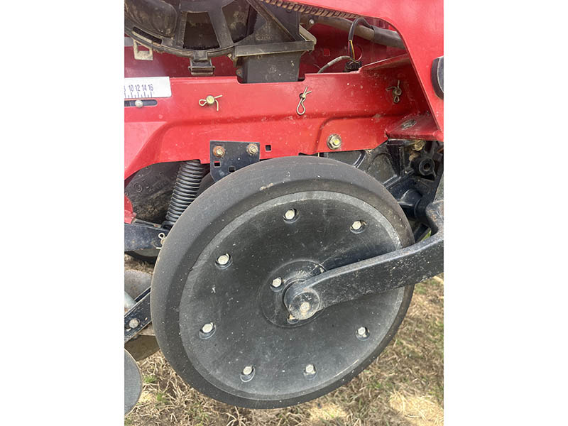 2014 Case IH 1255-16R Planter