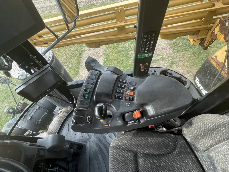 2015 Misc TG 9300B Fertilizer Spreader