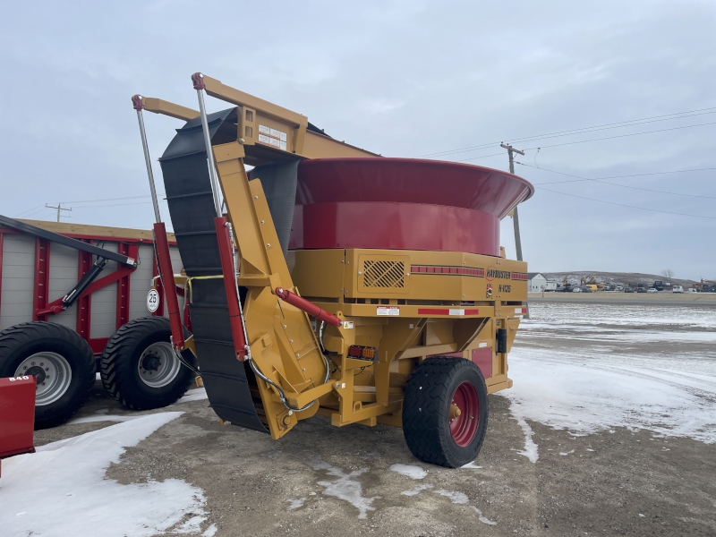 2025 Haybuster H-1135 Tub Grinder