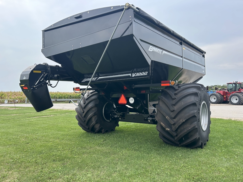 2026 Brent V1000 Grain Cart