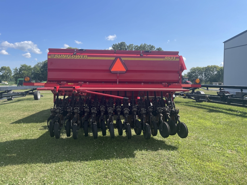 2013 Sunflower 9531 Drill