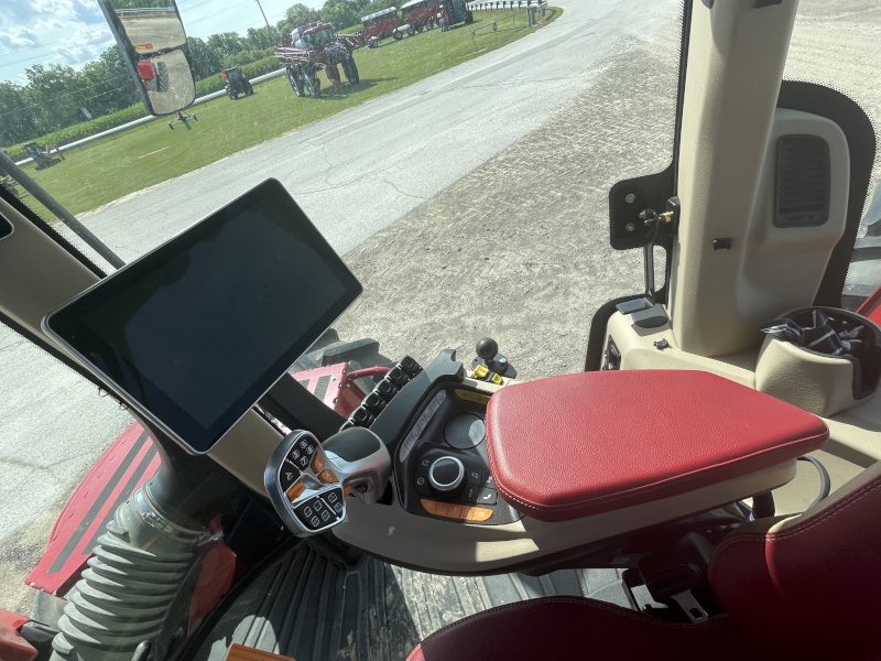 2023 Case IH STEIGER 420 Tractor 4WD