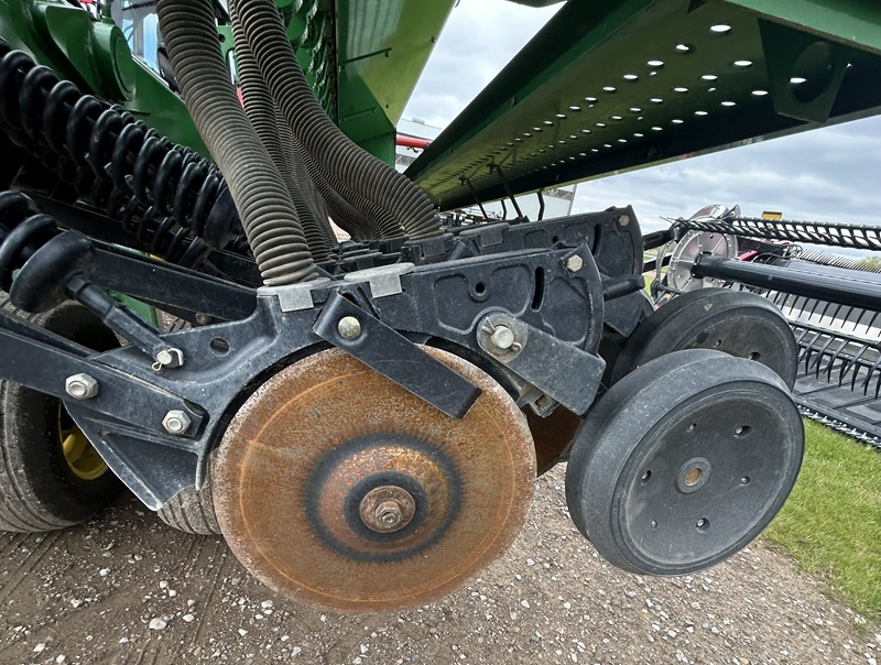 2012 John Deere 455 Drill