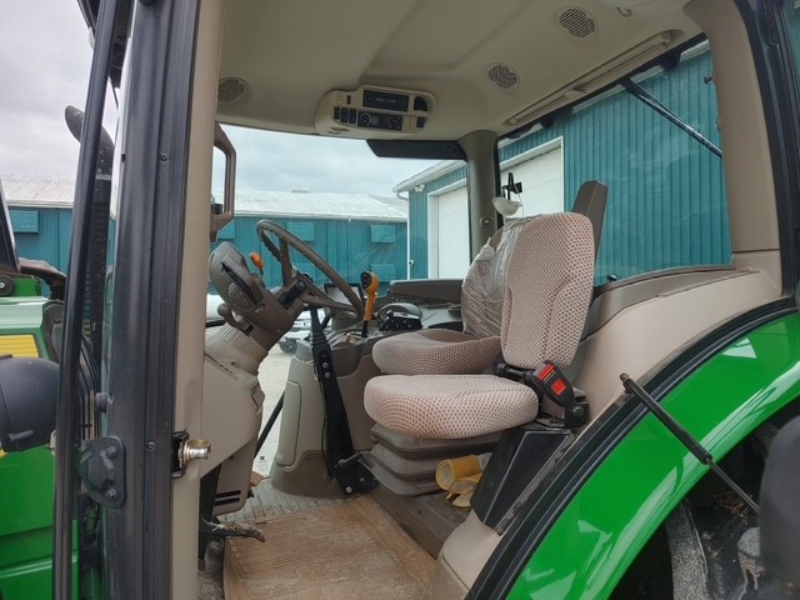 2015 John Deere 6105R Tractor