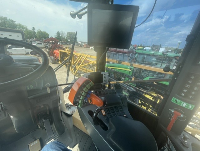 RoGator RG1300 Sprayer/High Clearance