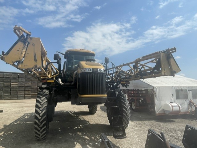 RoGator RG1300 Sprayer/High Clearance