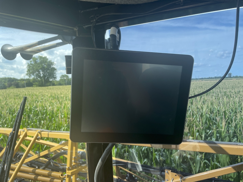 2013 RoGator RG1300 Sprayer/High Clearance