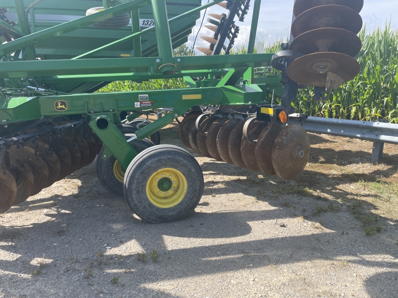 2013 John Deere 2623 Harrow