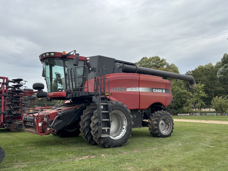 2004 Case IH 8010 Combine