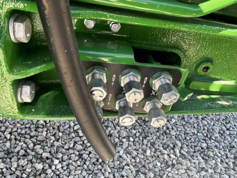 2021 John Deere 5090 Tractor