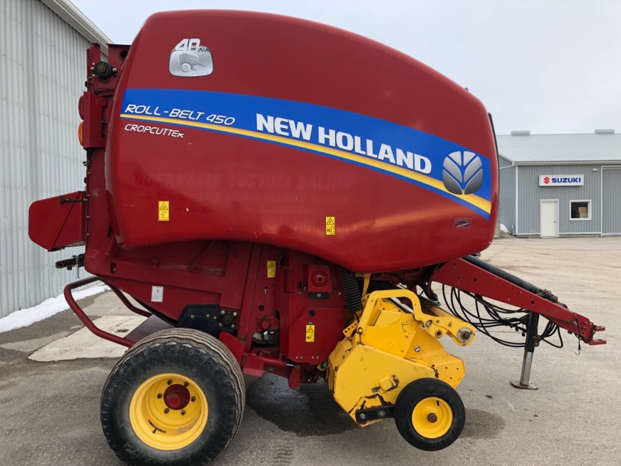 2015 New Holland Rollbelt 450 Baler/Round