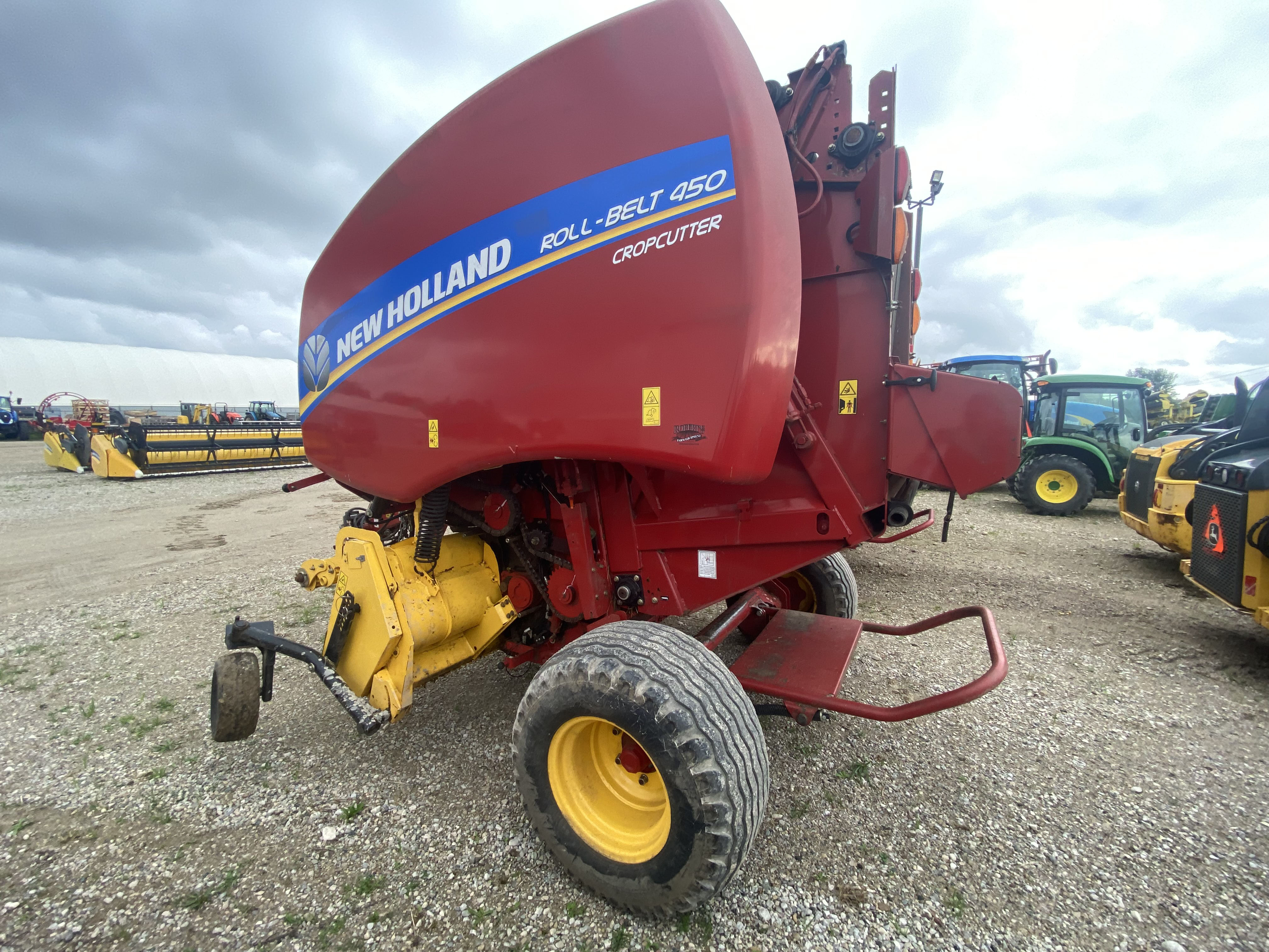 2017 New Holland Rollbelt 450 Baler/Round