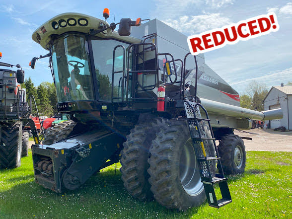 2011 Gleaner S67 Combine