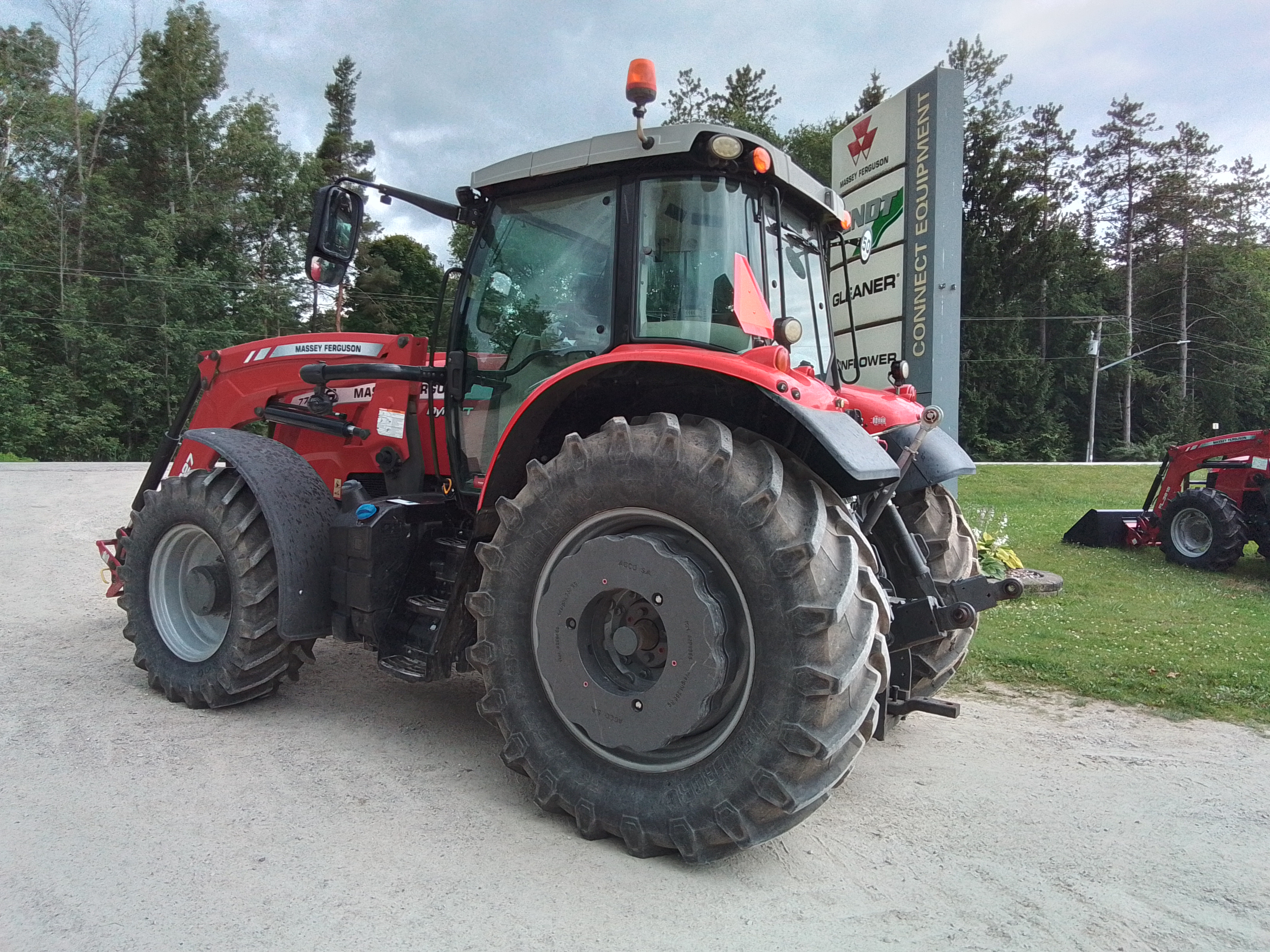 2019 Massey Ferguson 7718S Tractor