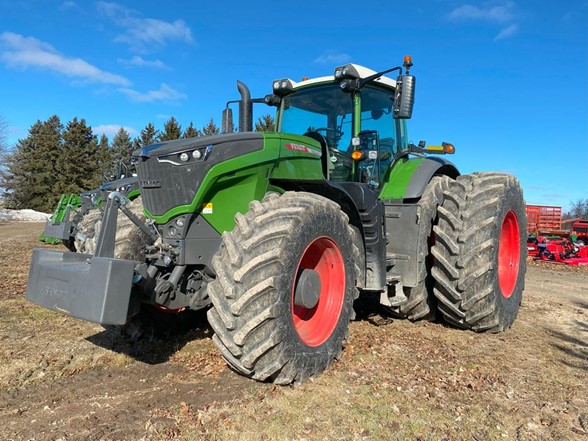 2023 Fendt 1038 Tractor